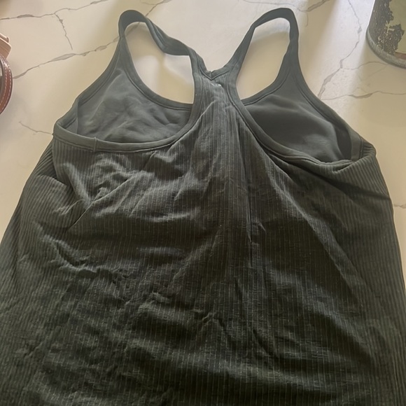 TWO Lululemon tank tops size 12 - Picture 4 of 4